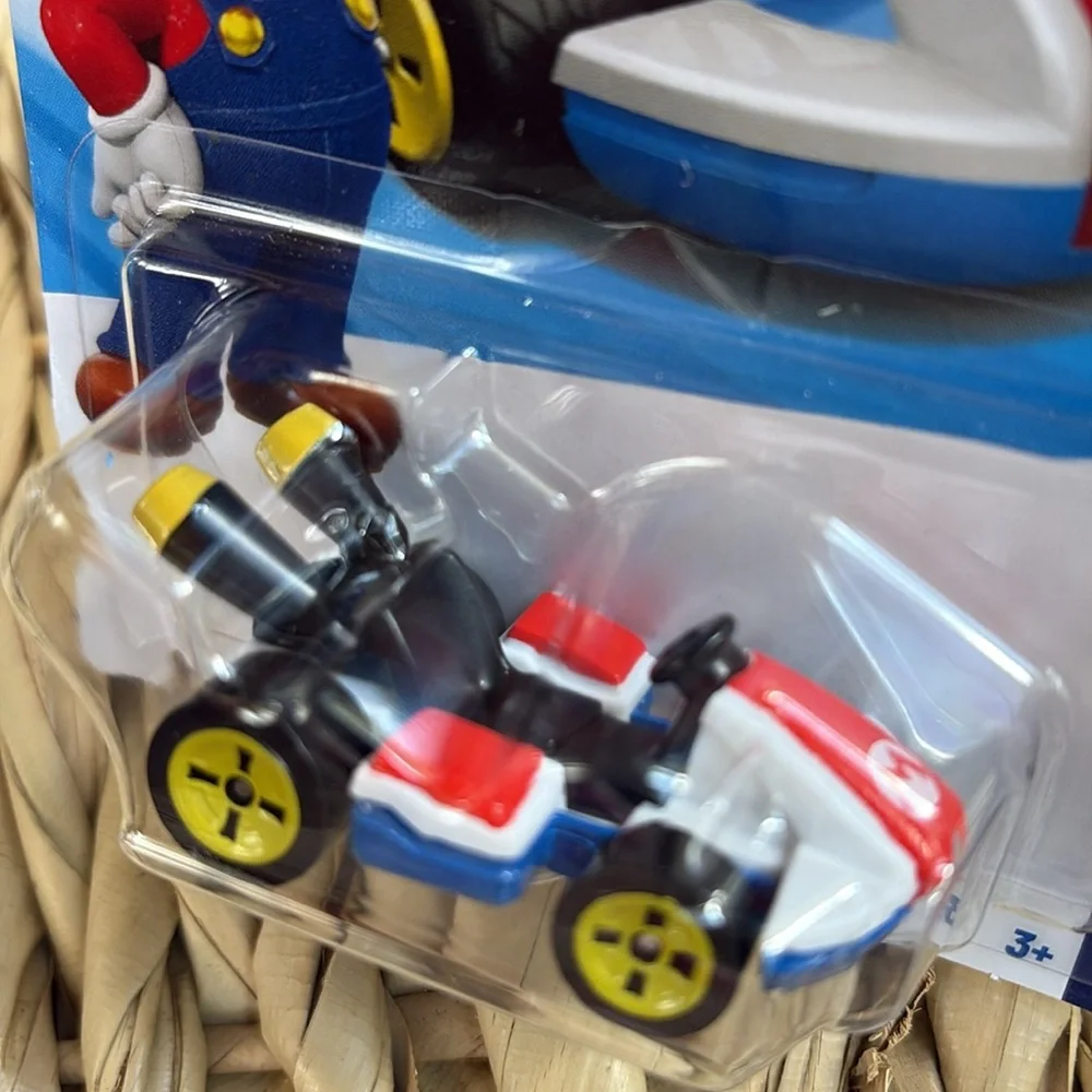 Hot Wheels Mario Standard Kart Red Blue White Hotwheels MarioKart Toy Car 2026 🆕